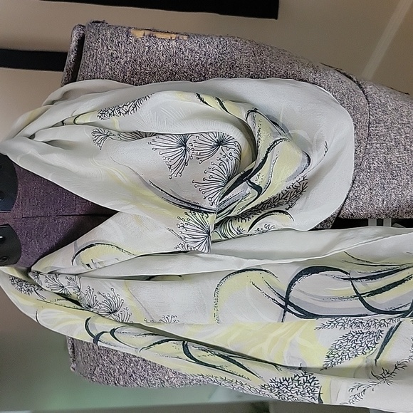 Botanical True Vintage Scarf - Picture 3 of 12